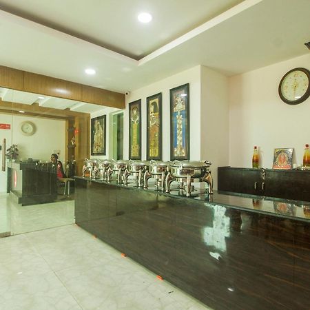 Collection O Govinda Sai Hotel Sirdi Kültér fotó
