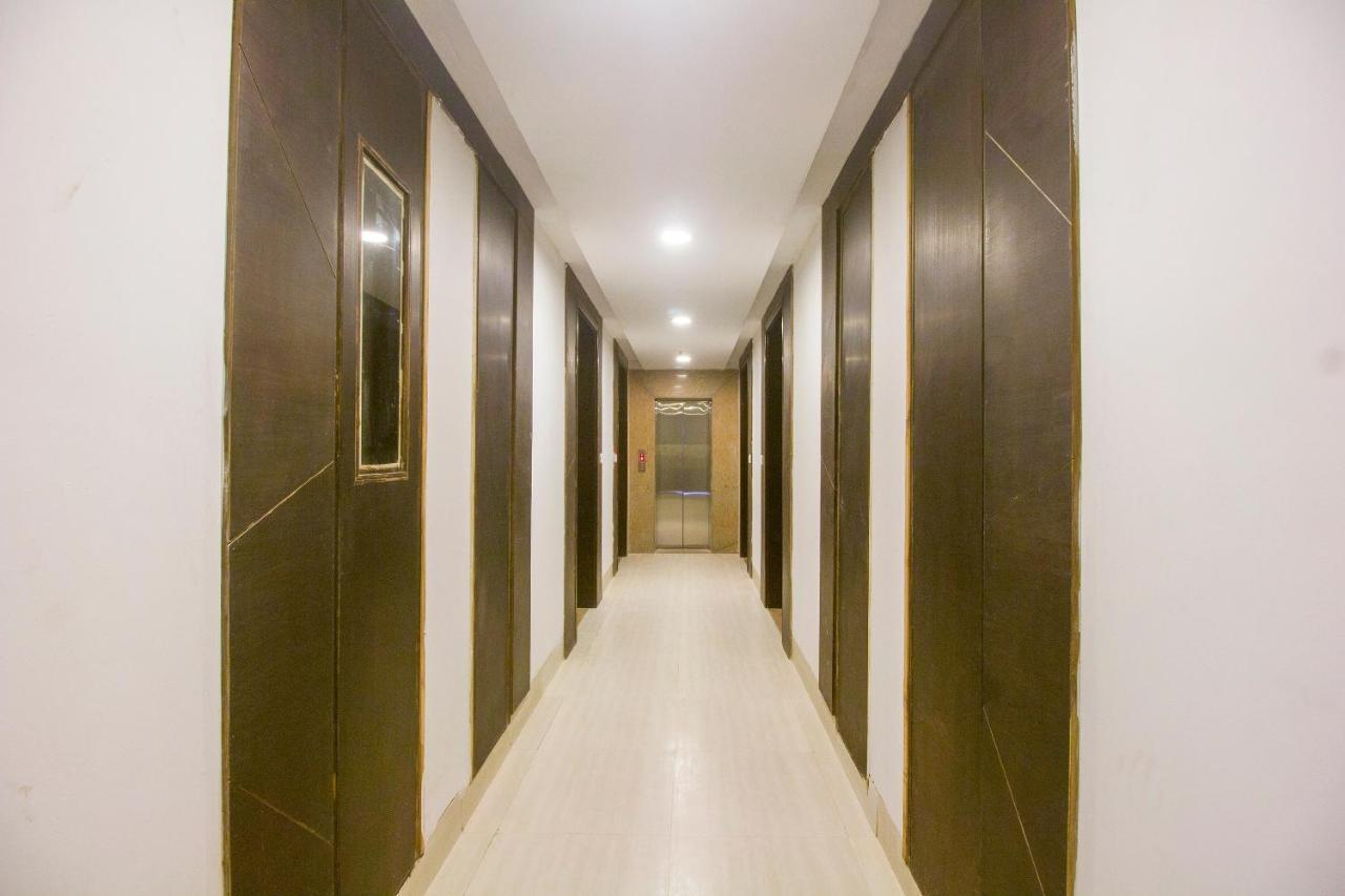 Collection O Govinda Sai Hotel Sirdi Kültér fotó