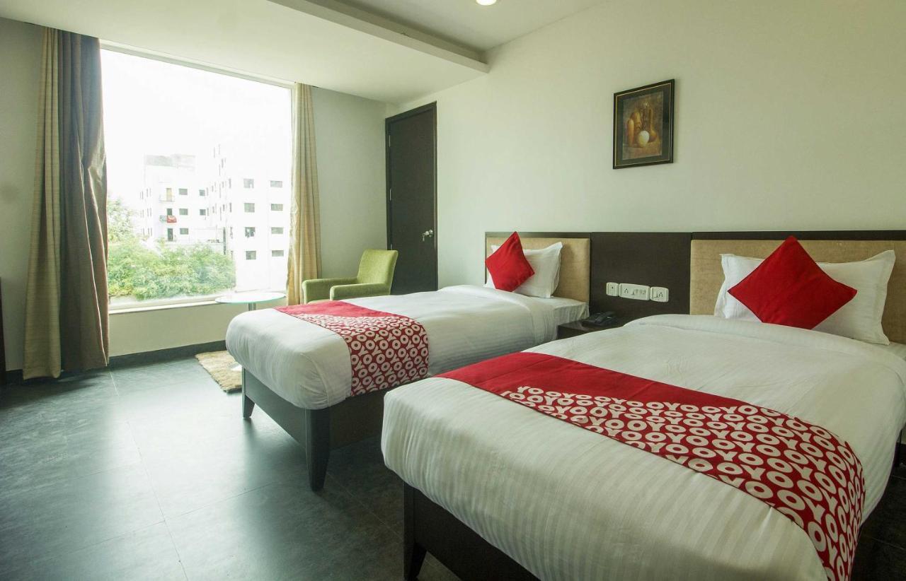 Collection O Govinda Sai Hotel Sirdi Kültér fotó