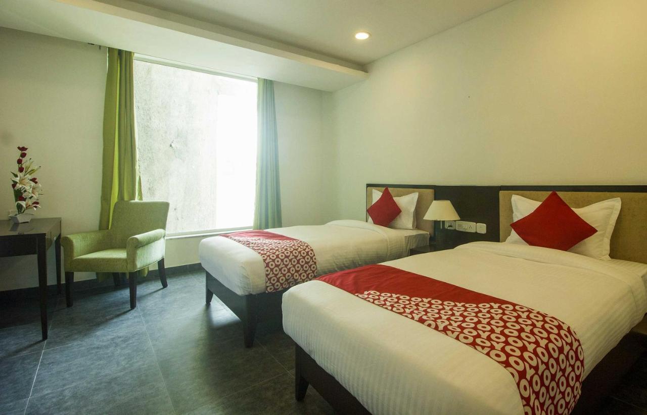 Collection O Govinda Sai Hotel Sirdi Kültér fotó